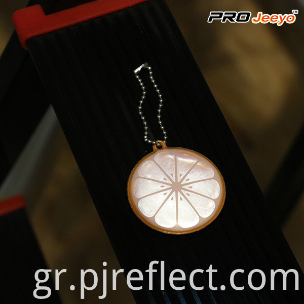 safety walking reflector pendant